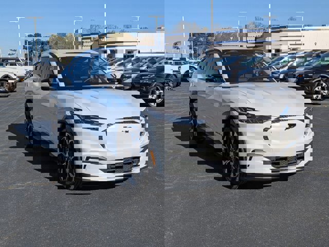 Certified 2025 Ford Mustang Mach-E Select w/ Comfort Package Lite image 8