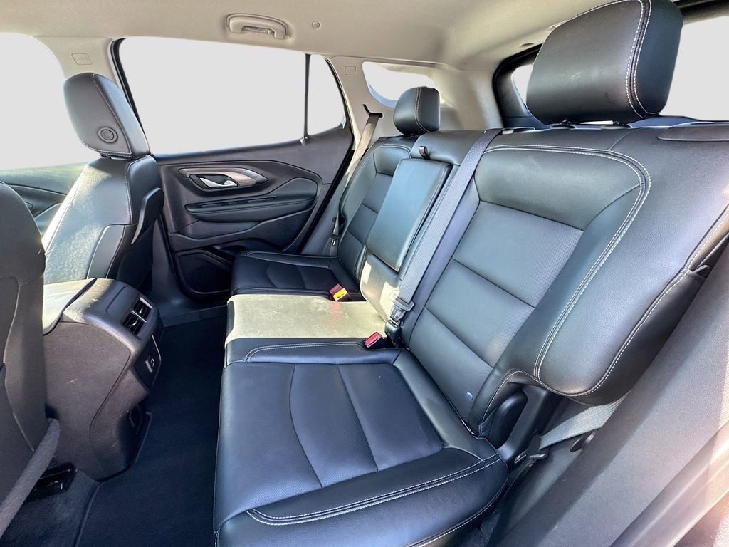 Used 2024 GMC Terrain SLT AWD/4WD image 19