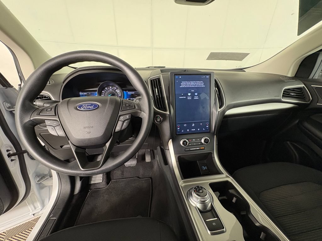 Certified 2023 Ford Edge SEL w/ Convenience Package AWD/4WD image 8