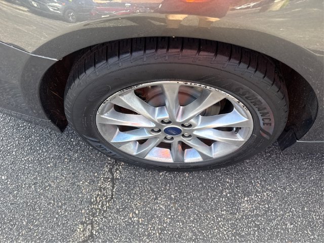 Certified 2017 Ford Fusion SE FWD image 17
