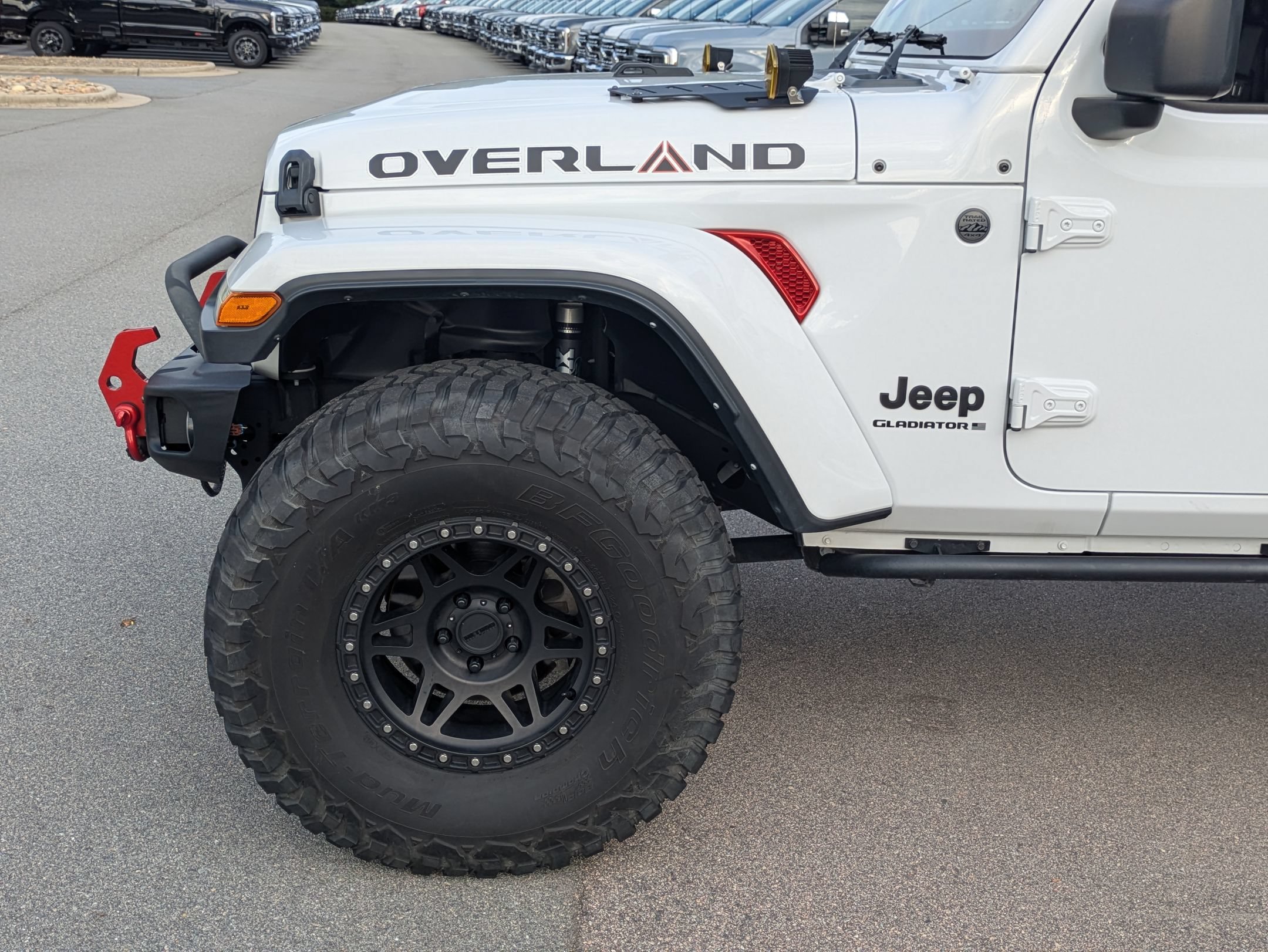 Used 2023 Jeep Gladiator Sport AWD/4WD image 11