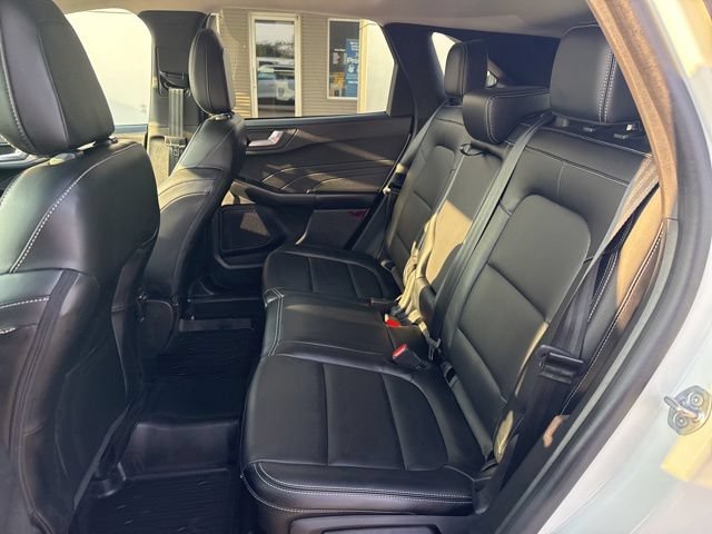 Certified 2023 Ford Escape Platinum AWD/4WD image 18