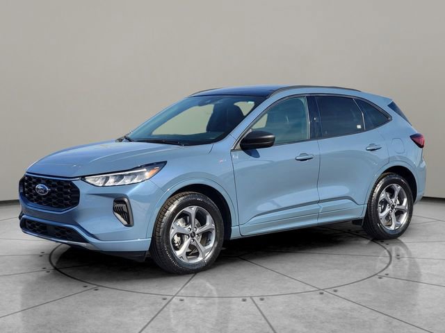 Certified 2023 Ford Escape ST-Line w/ Tech Pack #1 AWD/4WD image 3