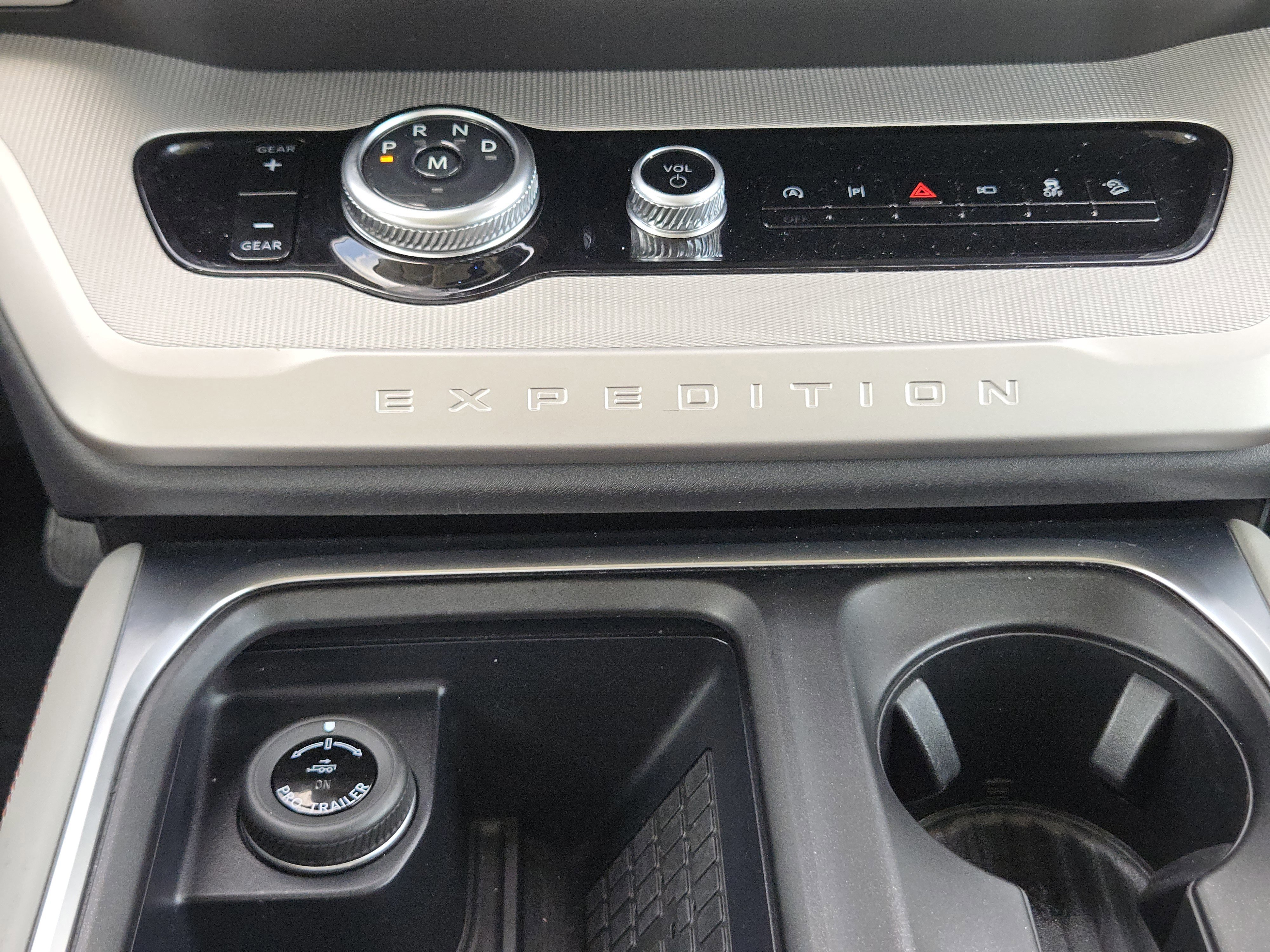 Certified 2025 Ford Expedition Active AWD/4WD image 20