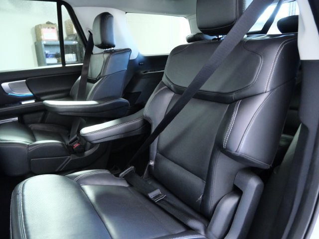 Certified 2025 Ford Expedition Platinum AWD/4WD image 15