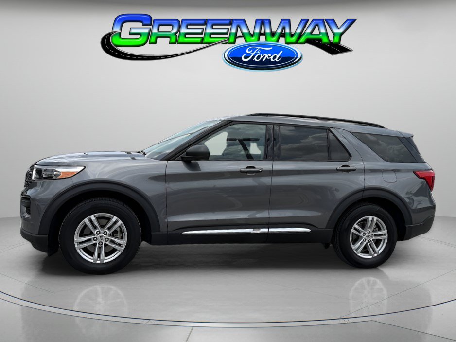 Certified 2023 Ford Explorer XLT RWD image 1