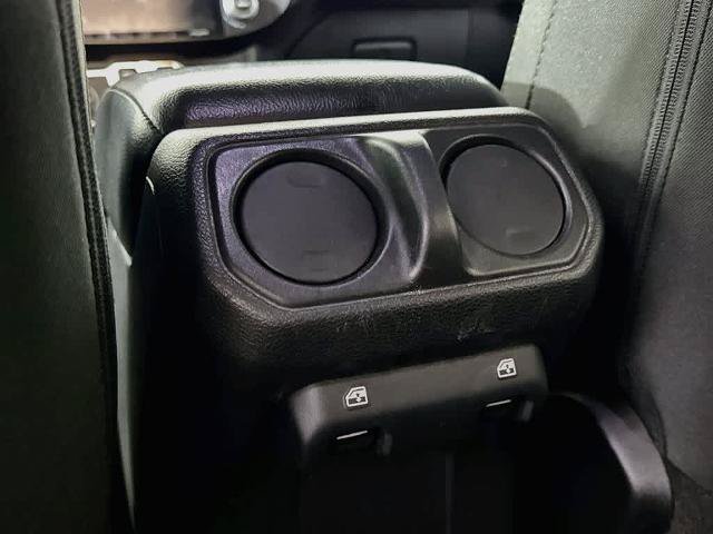 Used 2018 Jeep Wrangler Unlimited Sport S AWD/4WD image 13