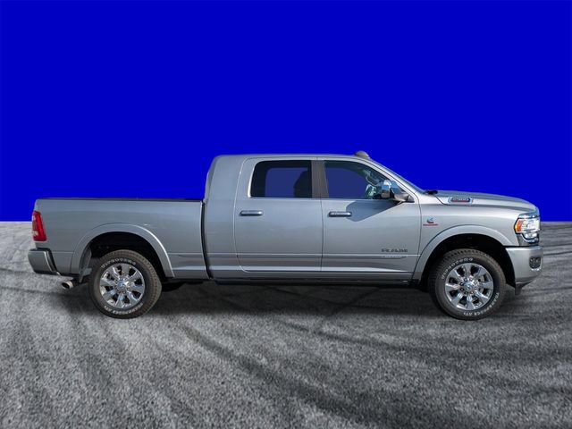 Used 2022 RAM 2500 Limited AWD/4WD image 3