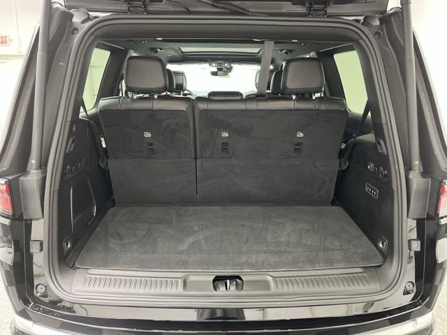 Used 2023 Jeep Wagoneer Series III w/ Premium Group I AWD/4WD image 33