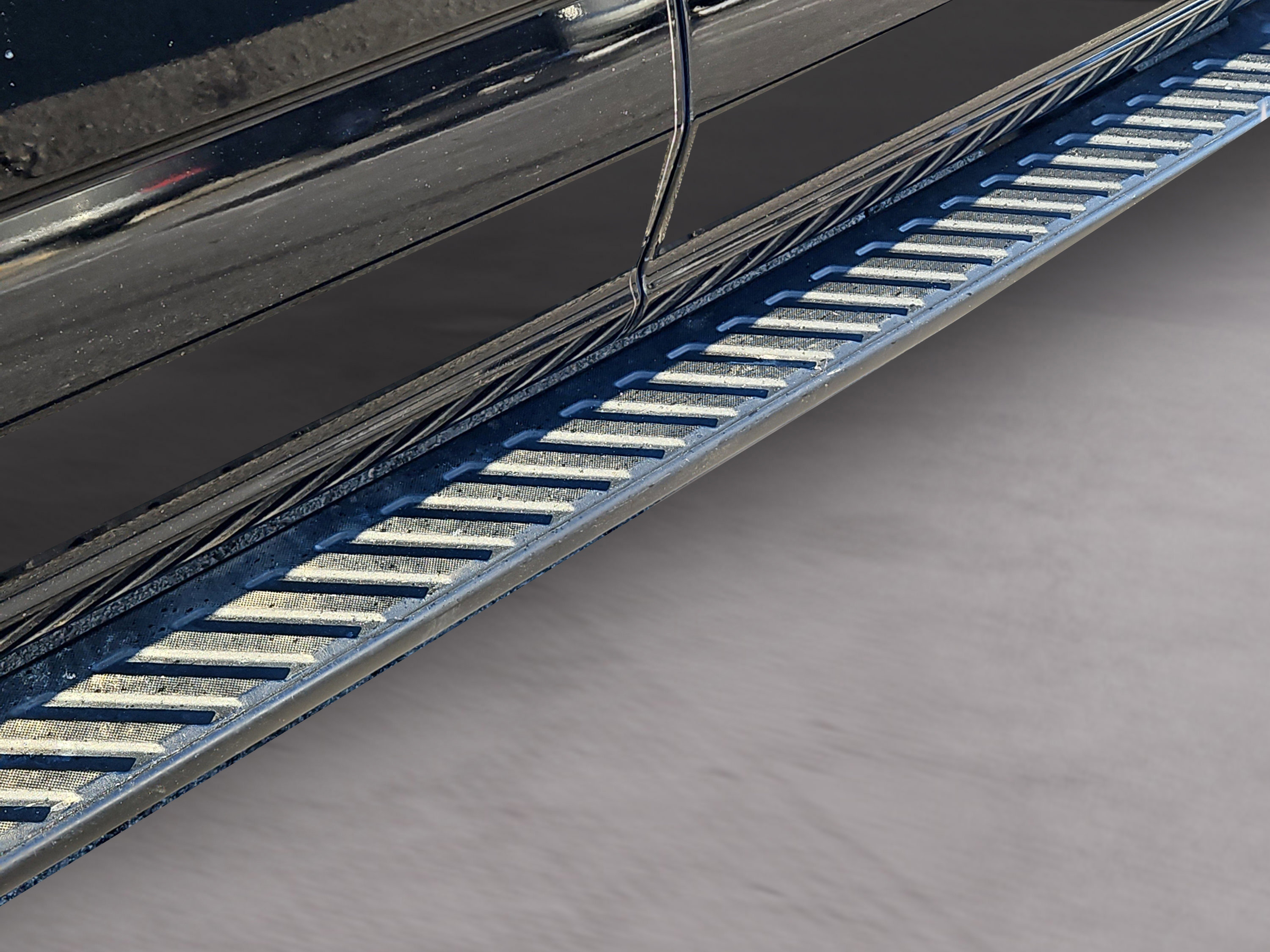 Certified 2023 Ford F150 XLT w/ Equipment Group 302A High image 19