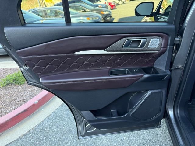 Certified 2025 Ford Explorer Platinum w/ LUX Leather Package AWD/4WD image 12