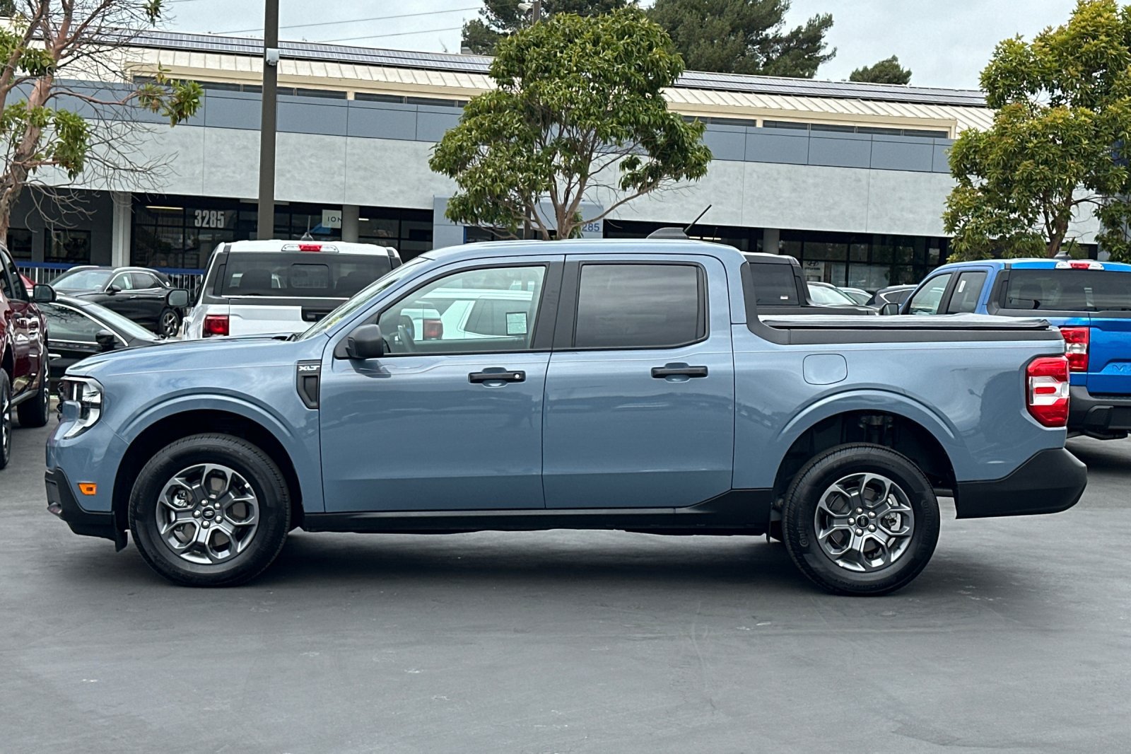 Certified 2025 Ford Maverick XLT FWD image 10