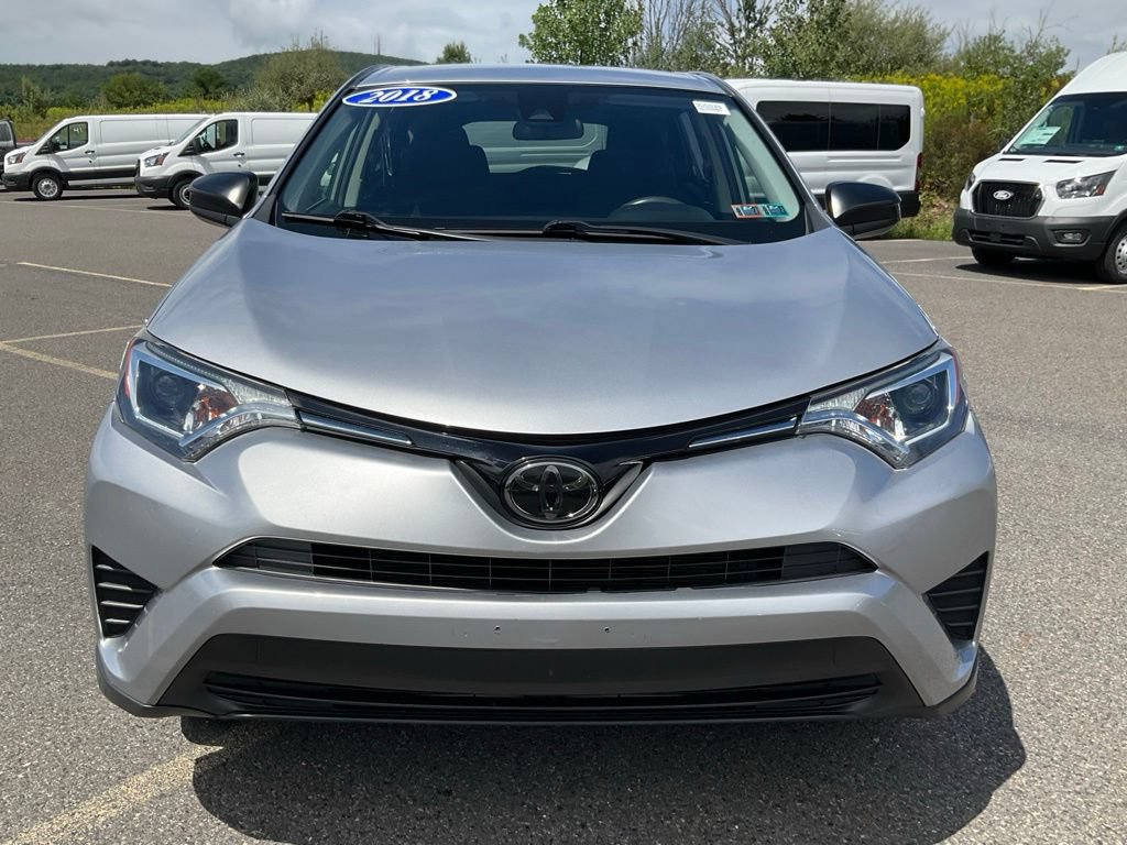 Used 2018 Toyota RAV4 LE w/ All Weather Liner Package AWD/4WD image 25