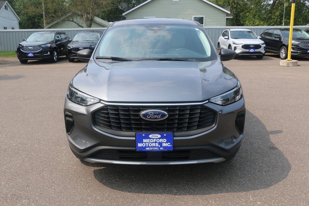 Certified 2024 Ford Escape Active AWD/4WD image 9