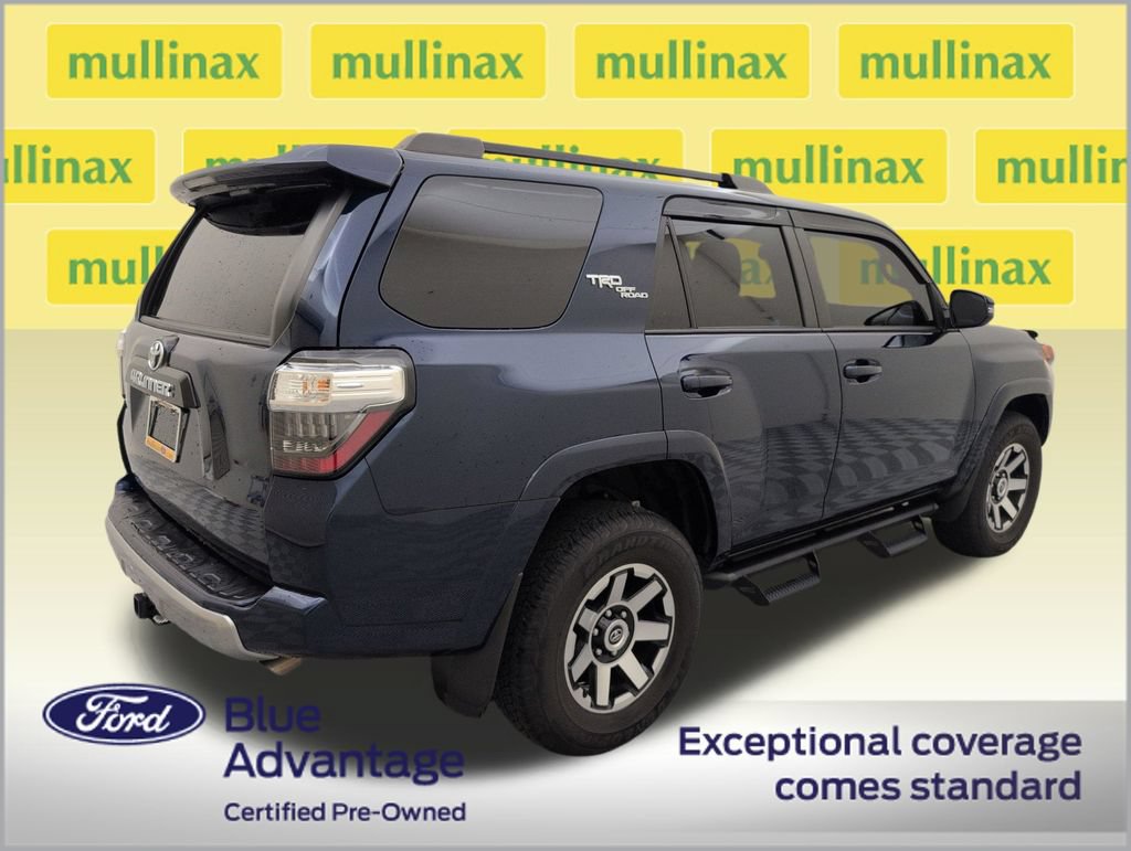 Used 2023 Toyota 4Runner TRD Off-Road Premium w/ Moonroof Package AWD/4WD image 3