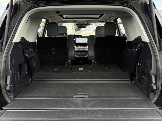 Certified 2025 Ford Expedition Active AWD/4WD image 24