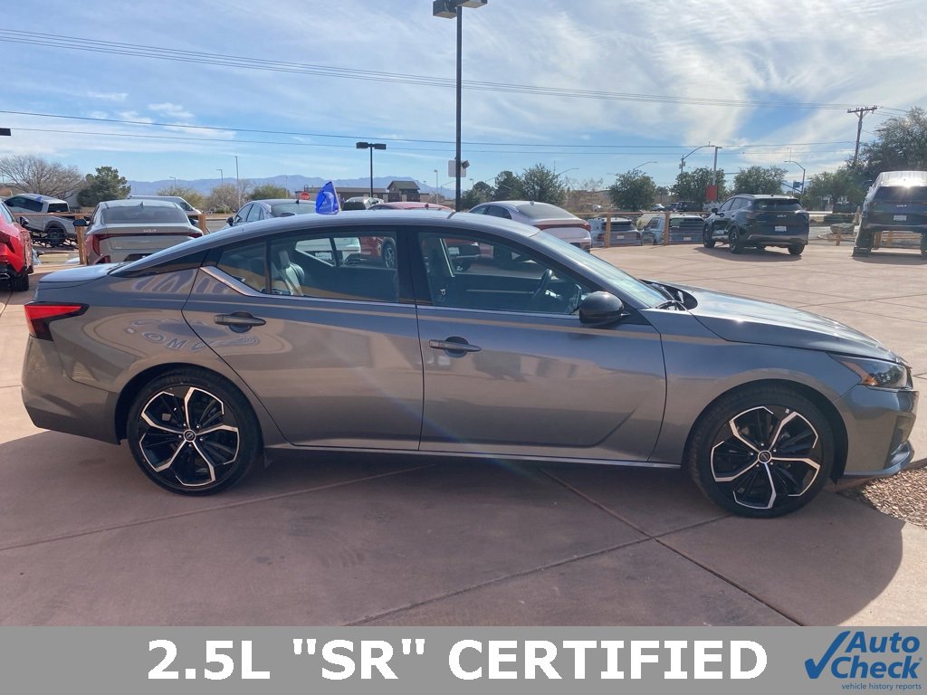 Used 2024 Nissan Altima 2.5 SR image 8