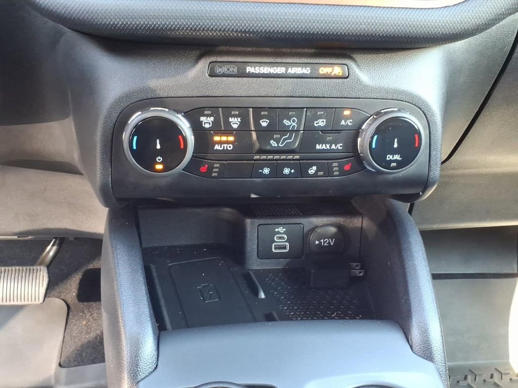 Certified 2023 Ford Bronco Sport Outer Banks w/ Tech Package AWD/4WD image 17
