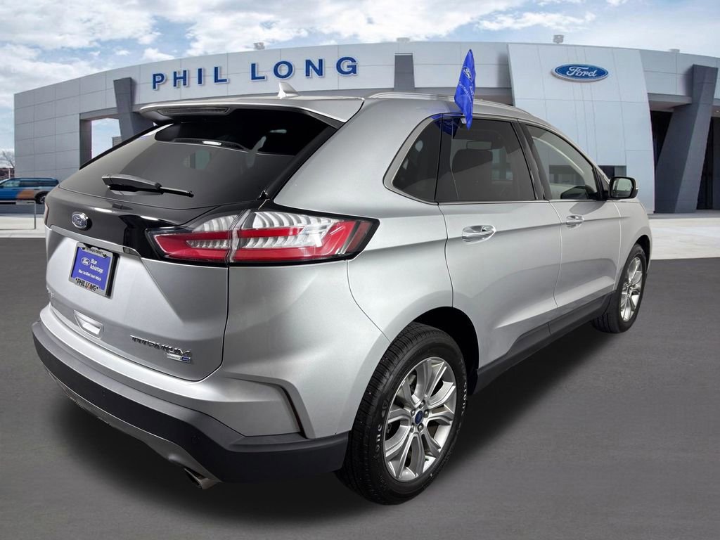 Certified 2019 Ford Edge Titanium image 5