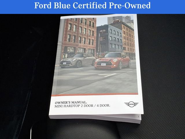 Used 2021 MINI Cooper 2-Door Hardtop w/ Premium Package image 31