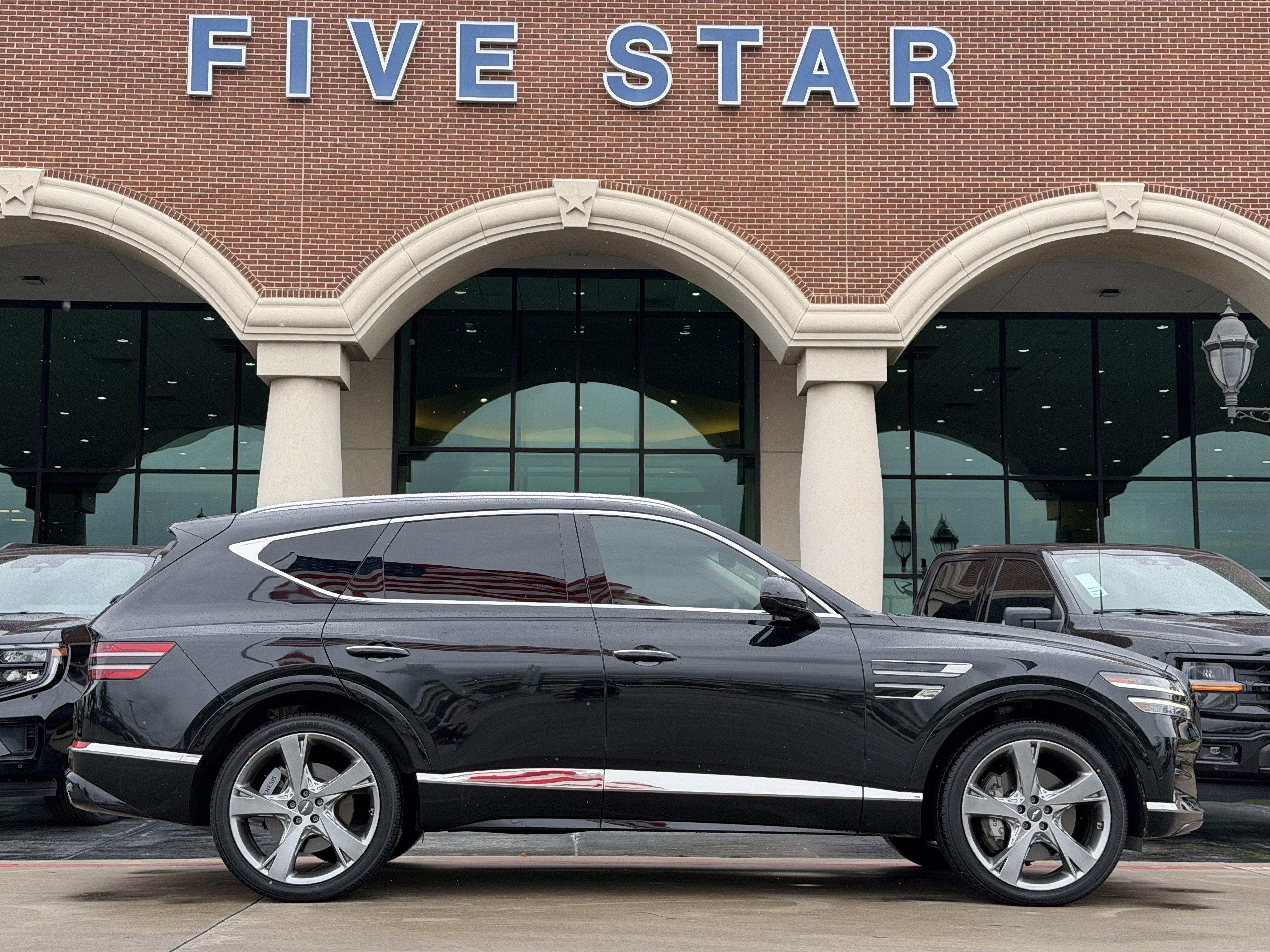 Used 2023 Genesis GV80 3.5T w/ Prestige Package AWD/4WD image 3