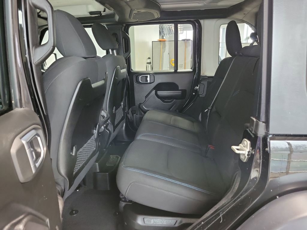 Used 2024 Jeep Wrangler Unlimited Rubicon 4xe AWD/4WD image 36