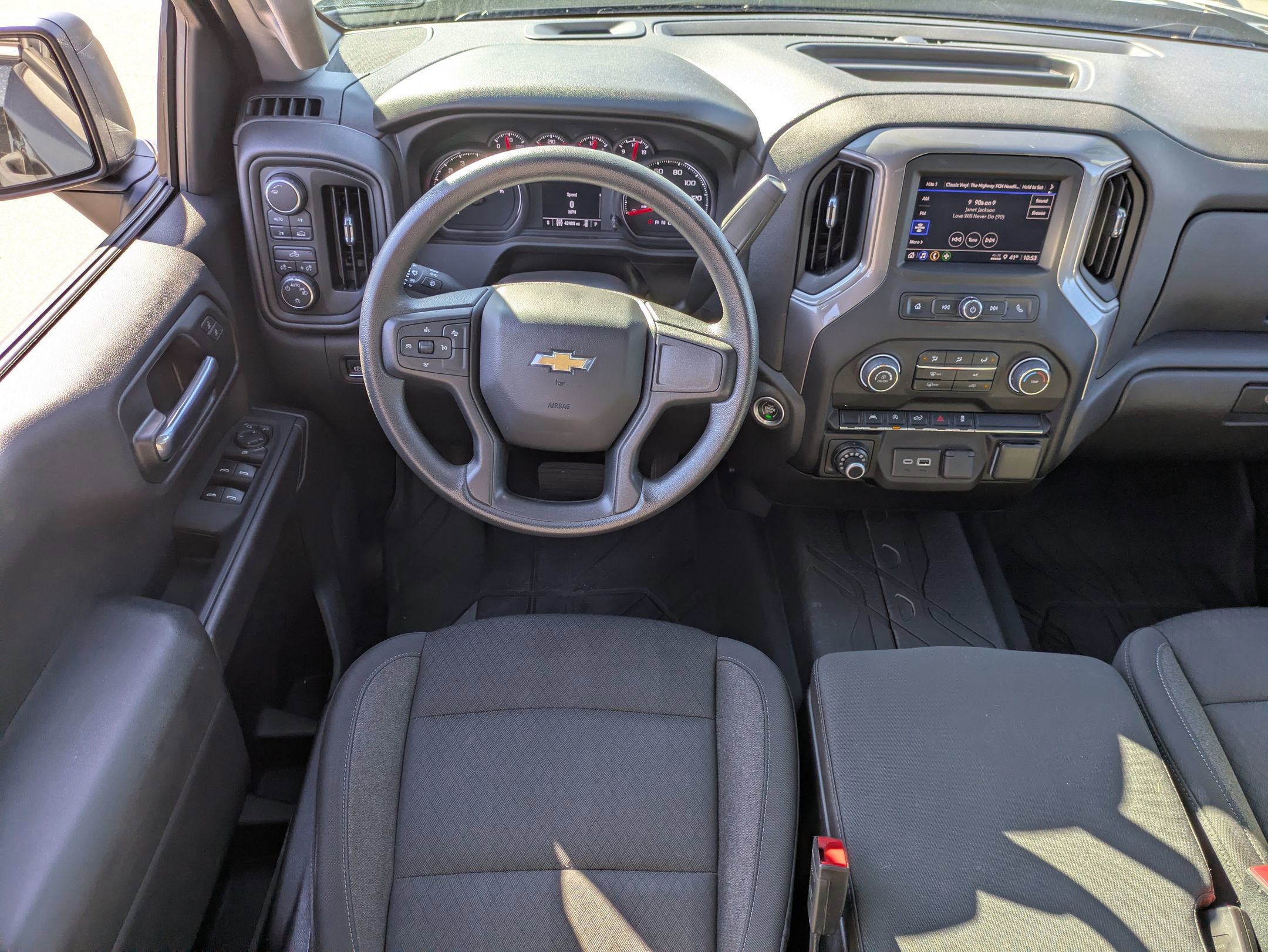 Used 2024 Chevrolet Silverado 1500 Custom image 28