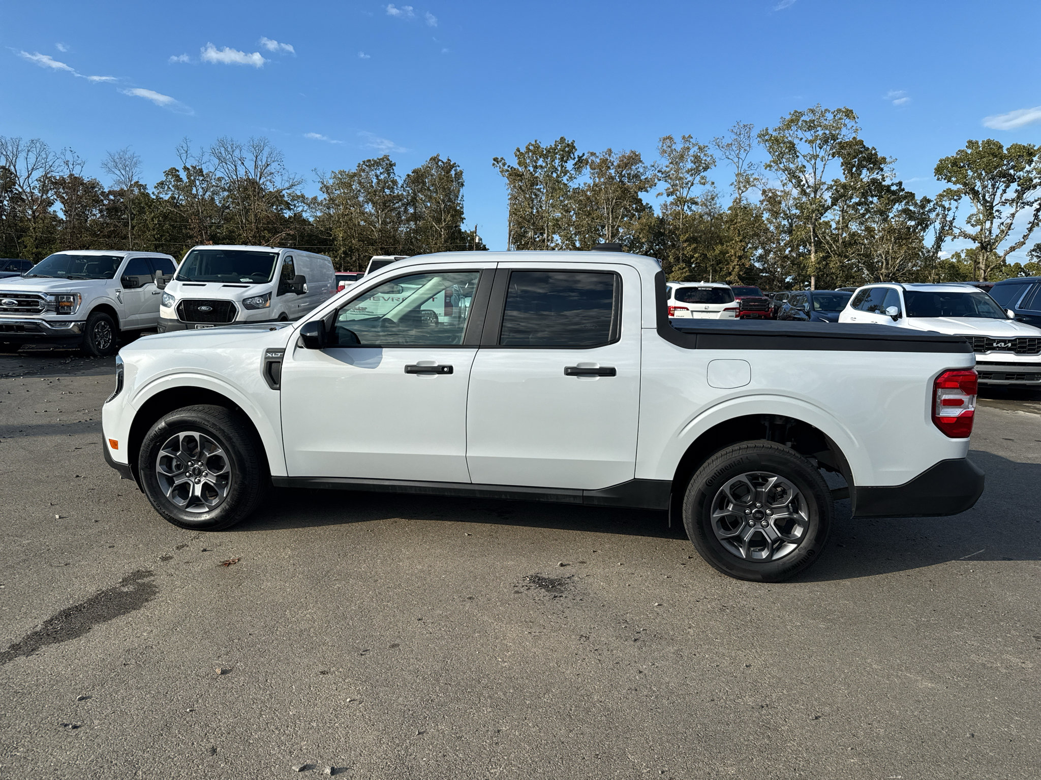 Certified 2025 Ford Maverick XLT w/ XLT Luxury Package AWD/4WD image 10