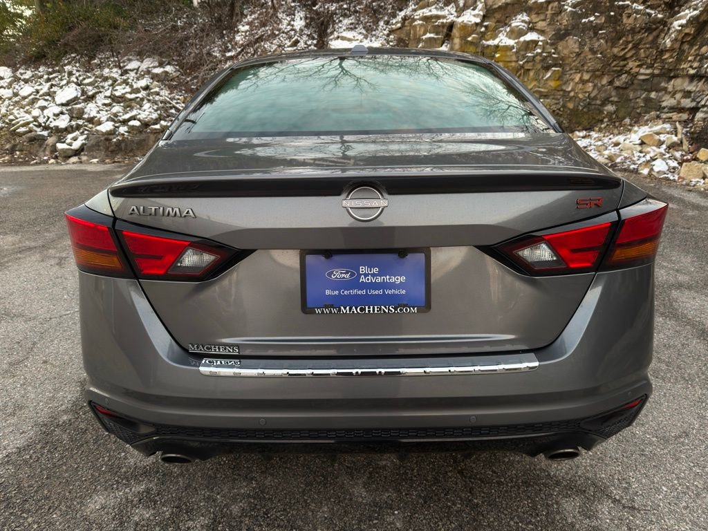 Used 2023 Nissan Altima 2.5 SR w/ SR Premium Package image 8