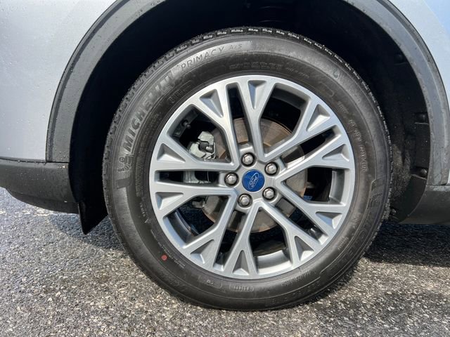 Certified 2022 Ford Escape SEL image 16