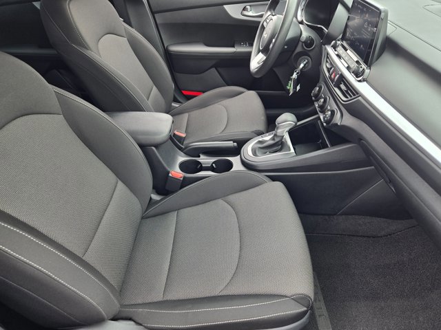 Used 2024 Kia Forte LXS w/ LXS Technology Package FWD image 13