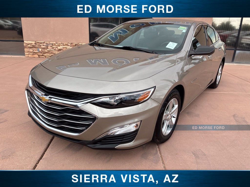 Used 2024 Chevrolet Malibu LS FWD image 2