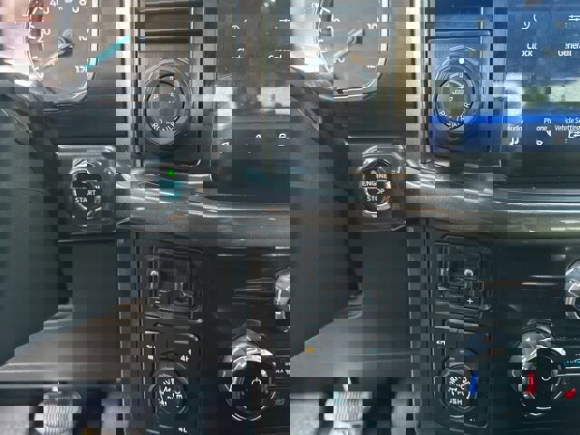 Certified 2022 Ford F150 XLT w/ Equipment Group 302A High image 19