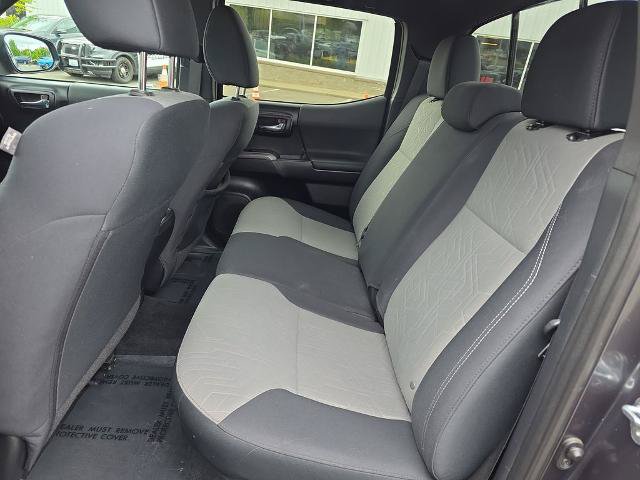Used 2021 Toyota Tacoma TRD Off-Road AWD/4WD image 9