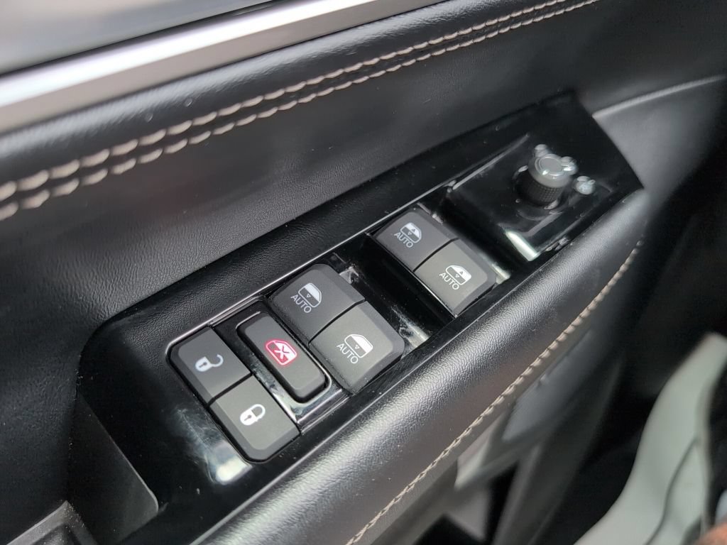 Used 2024 Jeep Wagoneer Series II w/ Flexible Seating Group RWD image 26