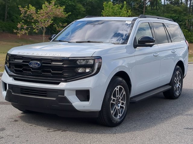 Certified 2025 Ford Expedition Active RWD image 8