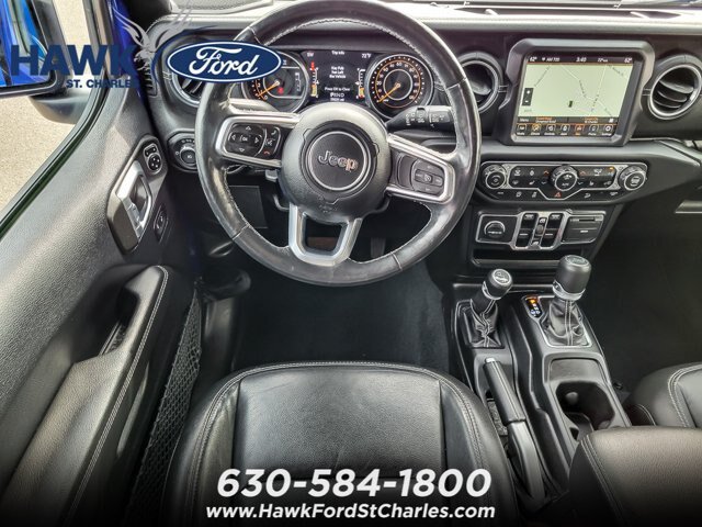 Used 2018 Jeep Wrangler Unlimited Sahara w/ Dual Top Group AWD/4WD image 10