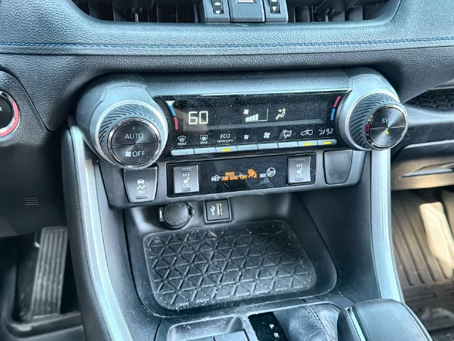 Used 2024 Toyota RAV4 XSE AWD/4WD image 19