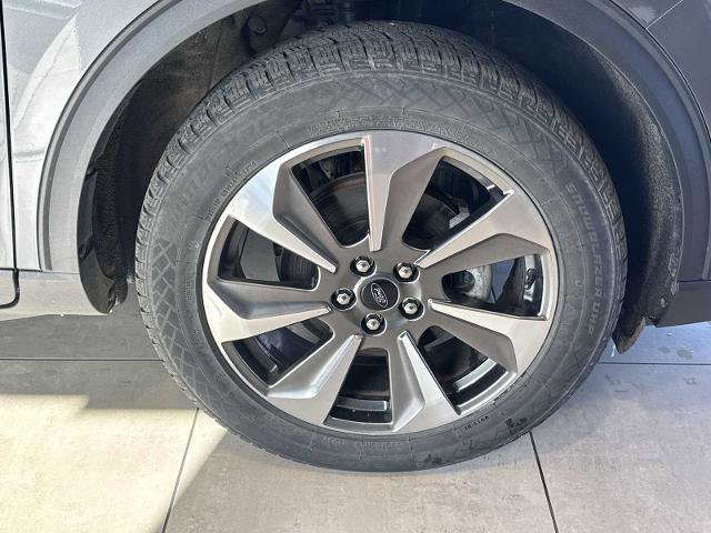 Certified 2024 Ford Escape Platinum image 36