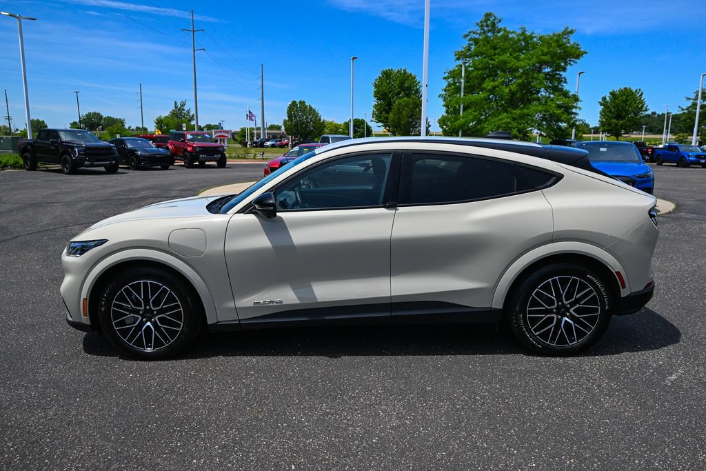 Certified 2025 Ford Mustang Mach-E Premium AWD/4WD image 8