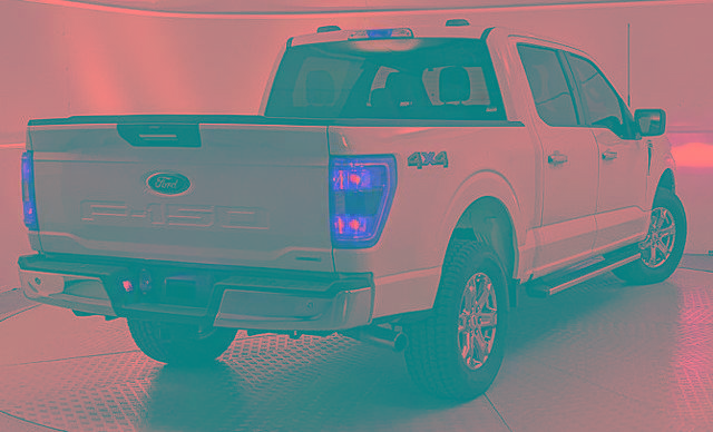 Certified 2022 Ford F150 XLT w/ Equipment Group 301A Mid AWD/4WD image 3