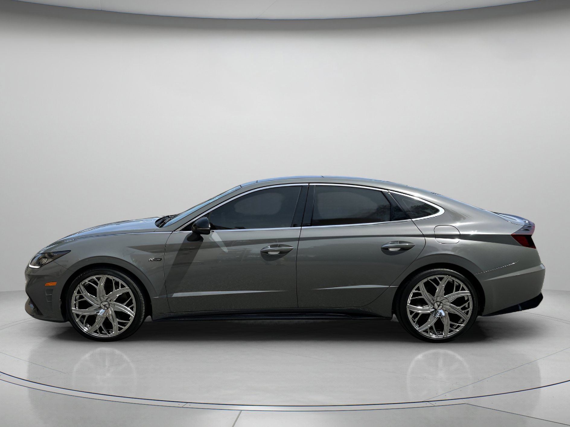 Used 2022 Hyundai Sonata N Line image 11