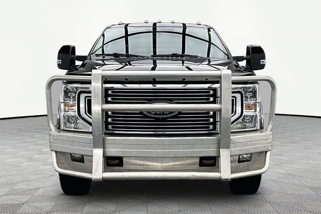 Certified 2021 Ford F350 Lariat w/ Lariat Value Package AWD/4WD image 3