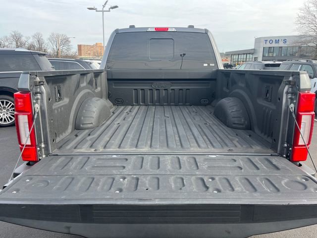 Certified 2022 Ford F350 Lariat w/ Black Appearance Package image 24