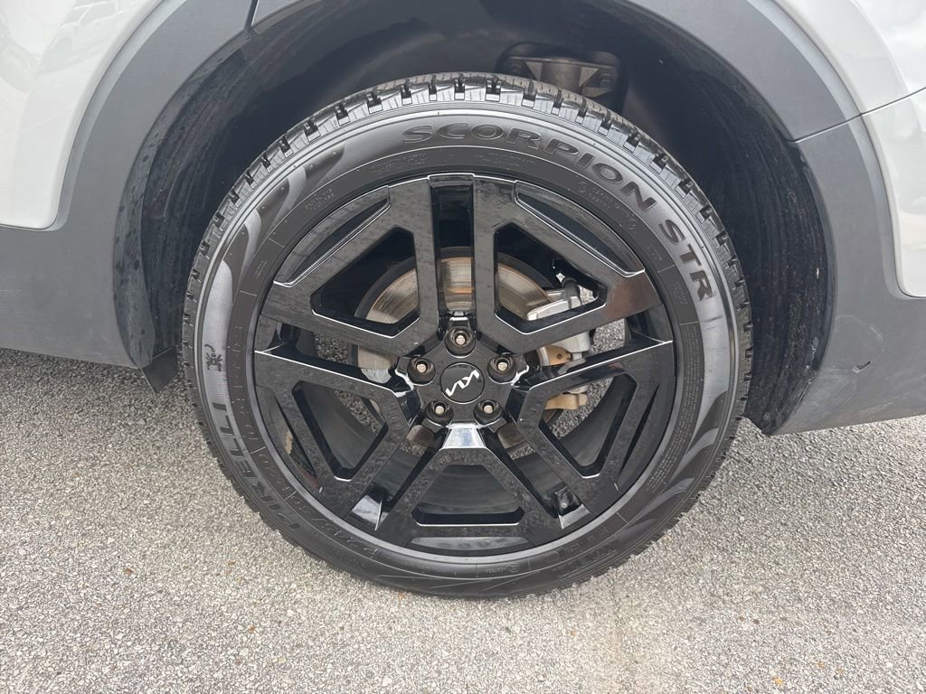 Used 2024 Kia Telluride EX X-Line image 10