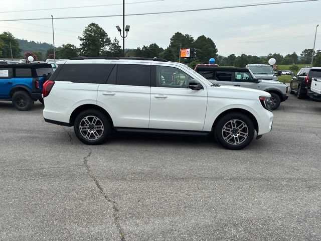 Certified 2025 Ford Expedition Active AWD/4WD image 42