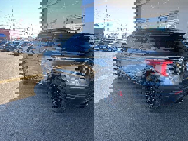 Certified 2020 Ford Explorer ST w/ ST Street Pack image 6