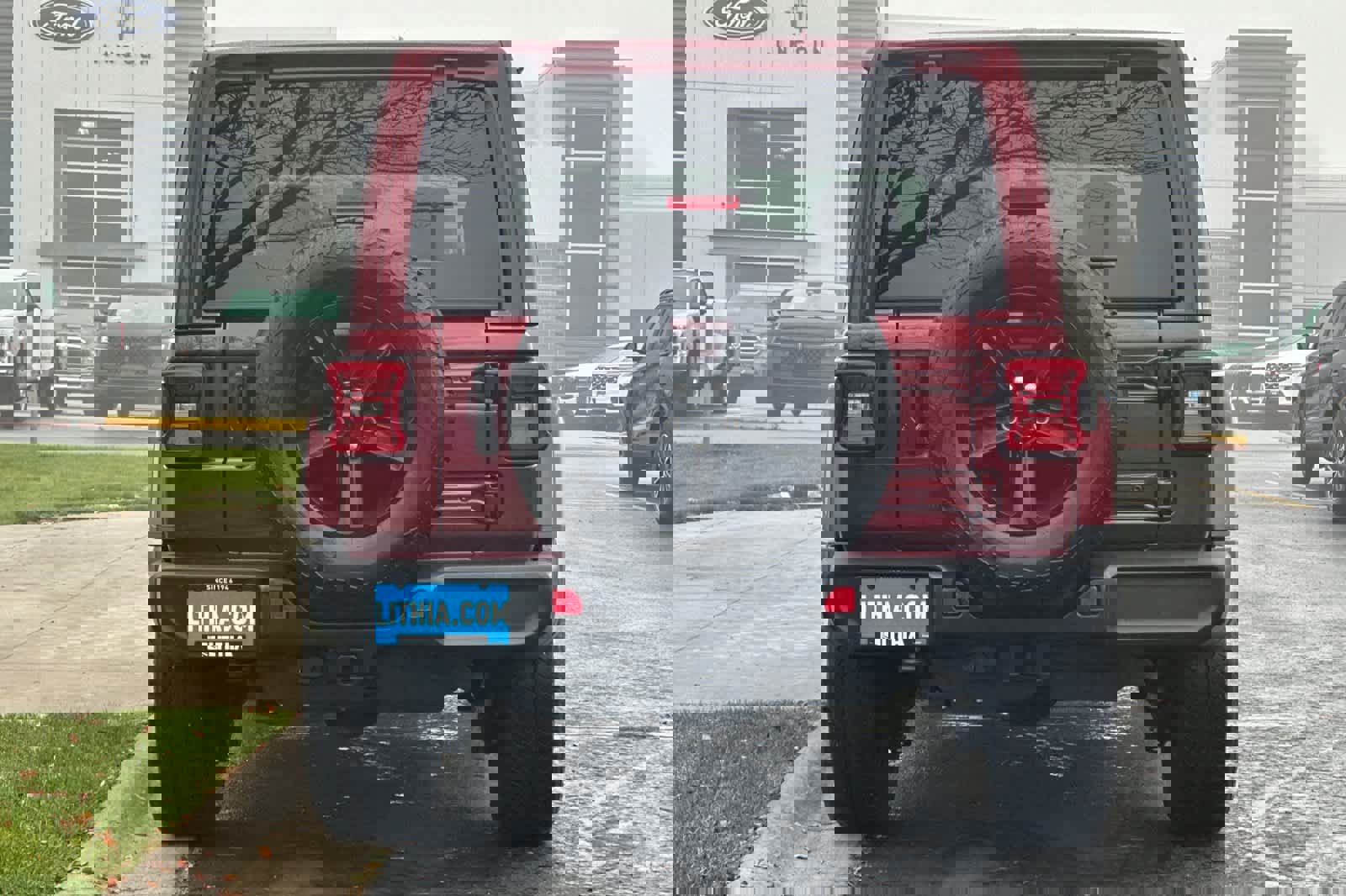 Used 2022 Jeep Wrangler Unlimited Sahara image 4