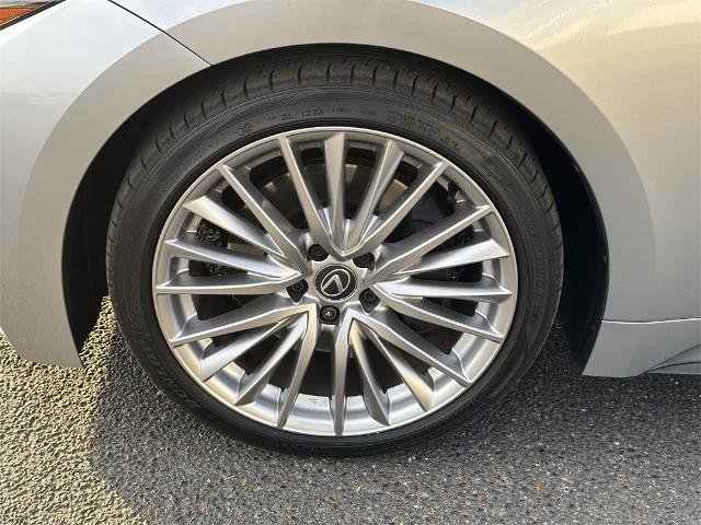 Used 2025 Lexus IS 300 w/ Premium Package image 10