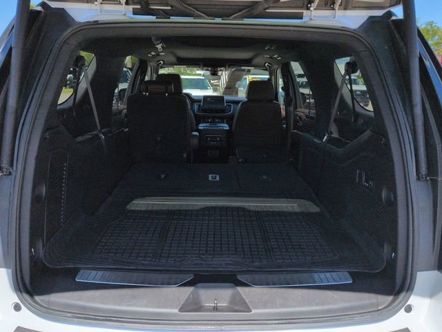 Used 2022 Chevrolet Suburban High Country image 13